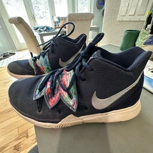 Kyrie Irving Basketball shoes